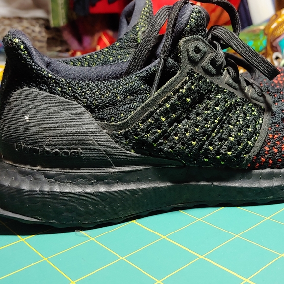 Adidas UltraBoost kids sneakers size 4 - Picture 2 of 6